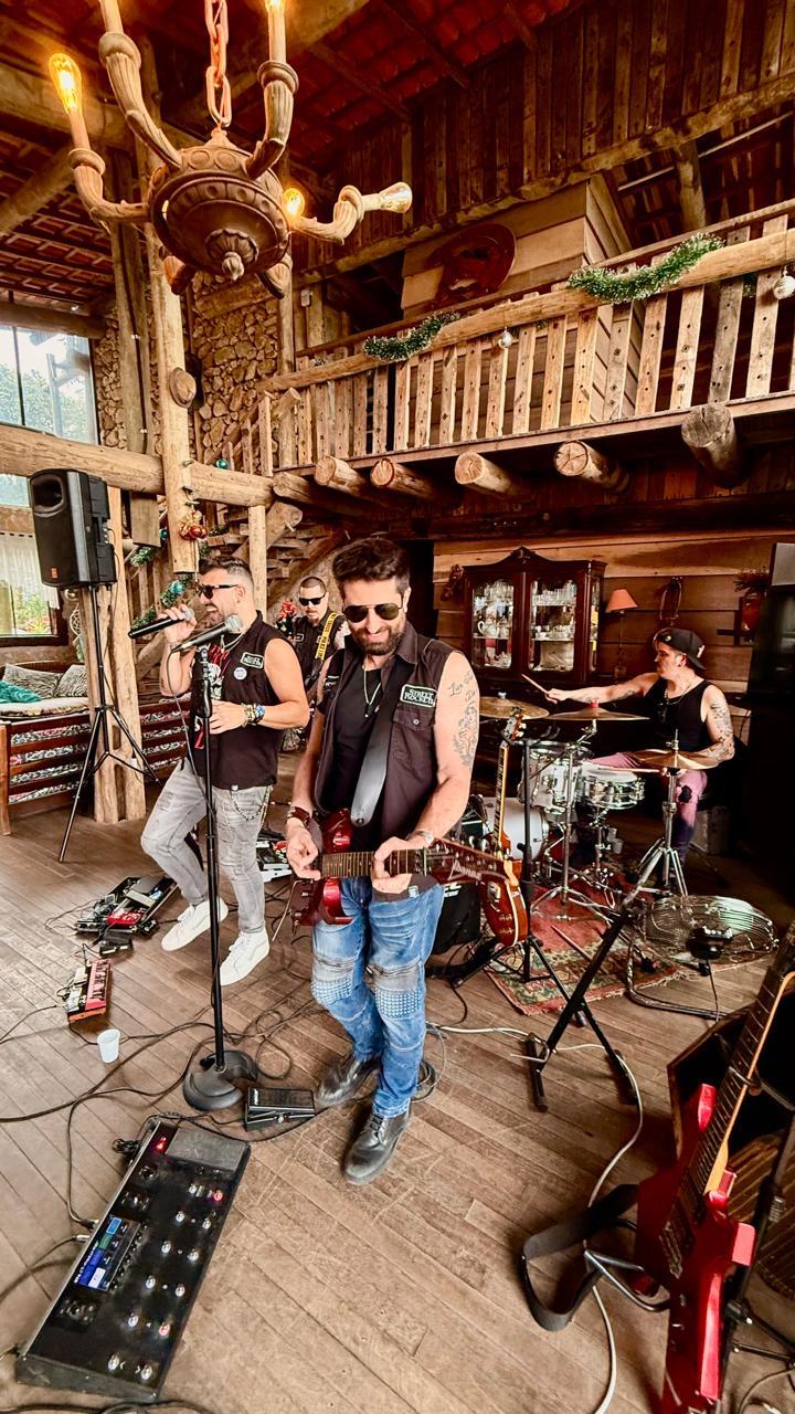 Street Rockets - Show íntimo em ambiente pequeno