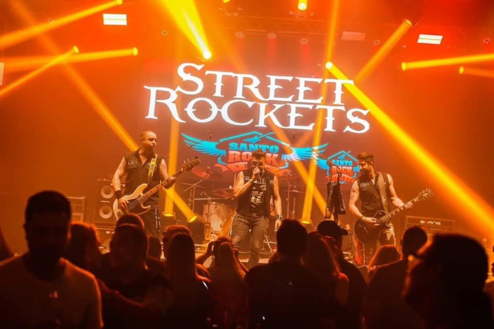 Street Rockets em show no Santo Rock Bar, em São Bernardo do Campo
