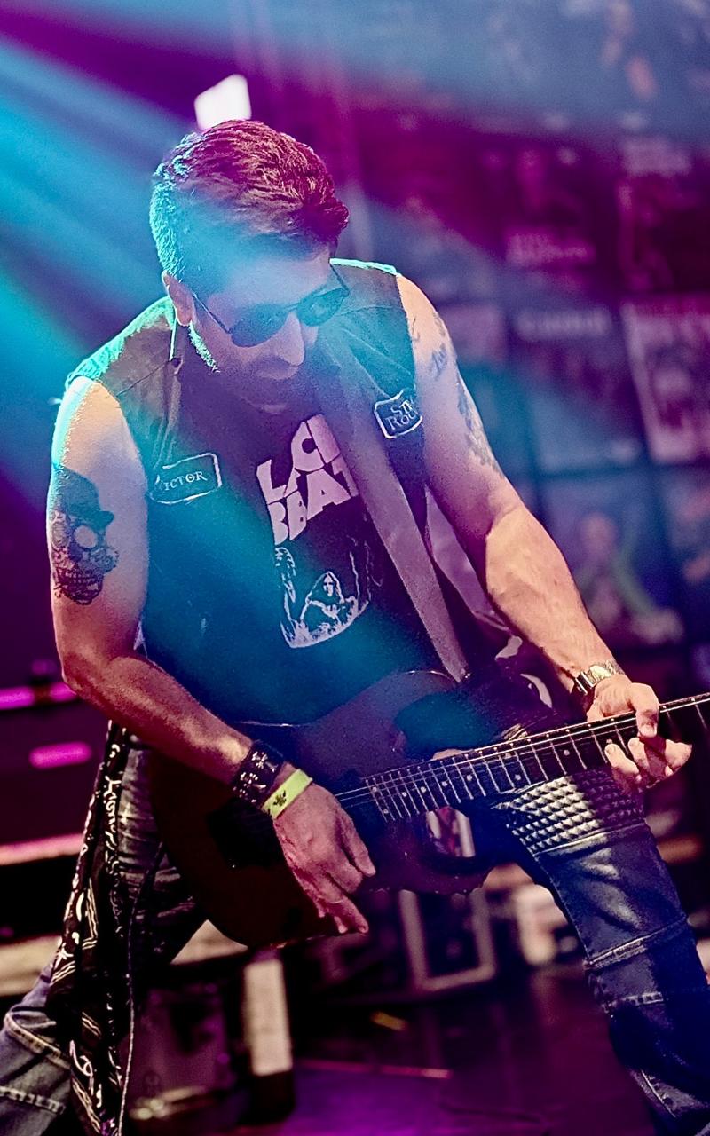 Guitarrista Street Rockets - Victor Dias